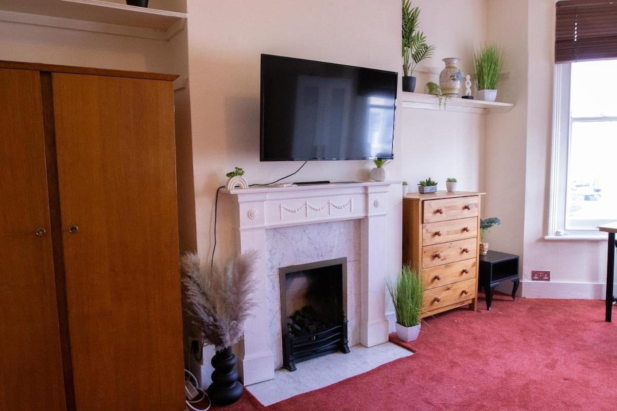 Modern Cosy - Fulham Prime Location Appartement Londen